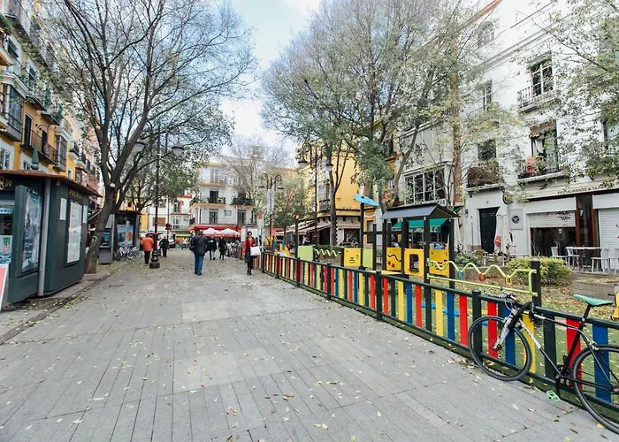 Plaza del Buen Suceso ( Wifi, terraza, Parking )
